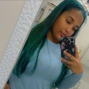 Meet your Posher, Eva